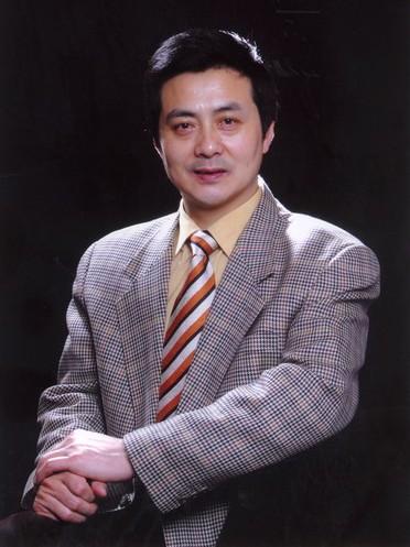  p>梁伟平,男,1957年生,江苏阜宁人,淮剧国家一级演员,学历大专,1971