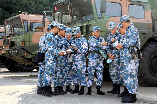 东部战区海军某岸导团:伏日砺兵"清凉"聚力