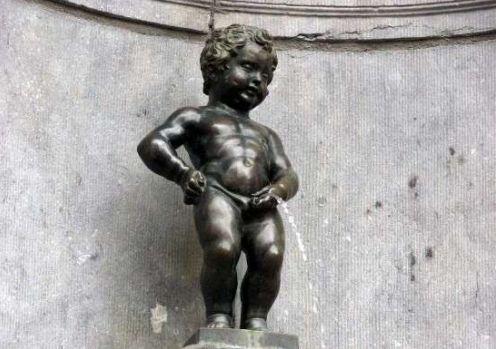 巴西鼓励全民洗澡时尿尿