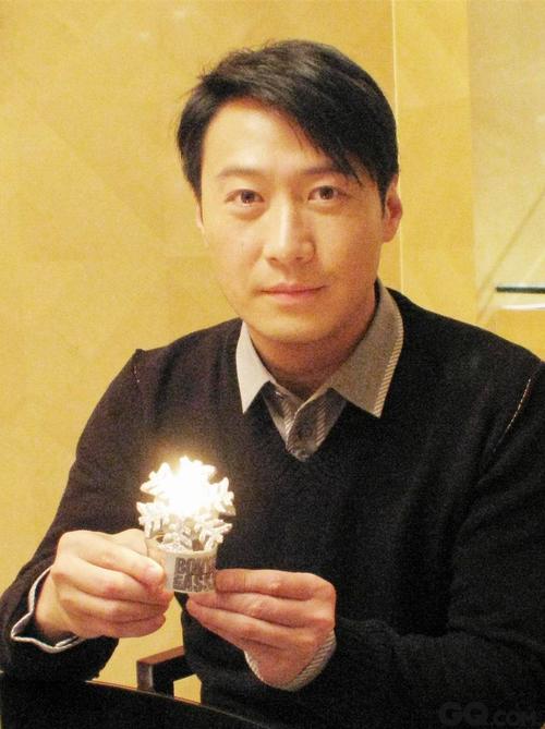 上世纪90年代,黎明走上了事业的辉煌,并逐步成为引领香港娱乐潮流的新