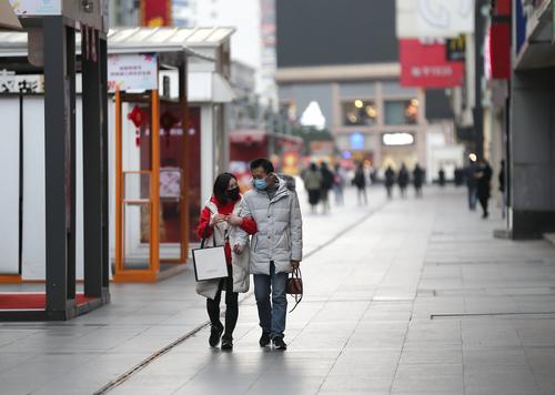 疫情下的成都,城市生活有序展开