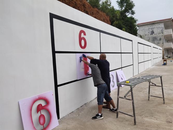 足球墙工程完工(188篇)