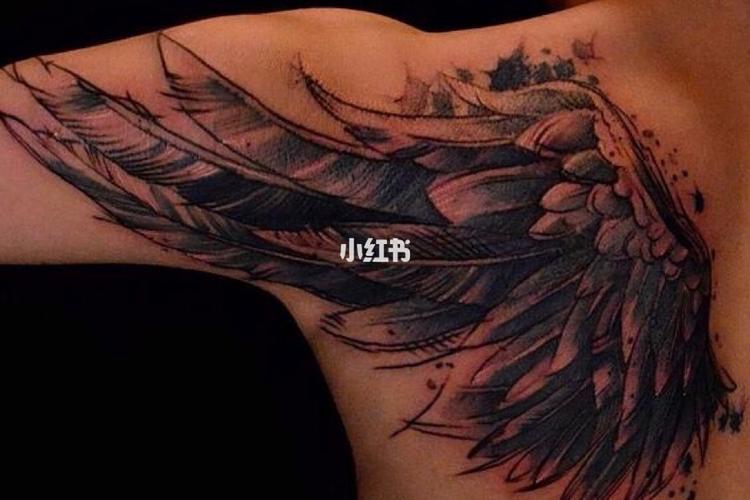 半背翅膀纹身图片欣赏_纹身_我的纹身分享_美妆_彩妆