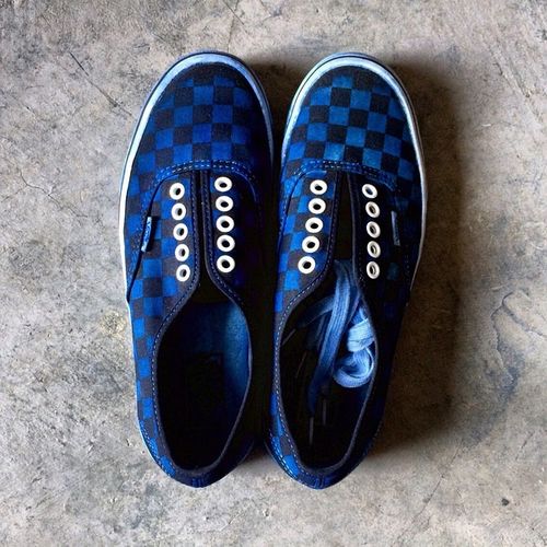 啦啦啦…蓝鞋子