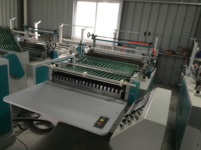 【20年生产经验】厂家专业制造多功能透明服装包装袋制袋机