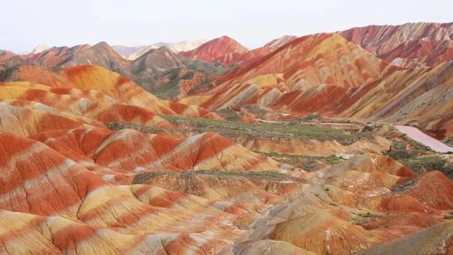 张掖绝美"彩虹山",为何常常被误解成丹霞地貌?