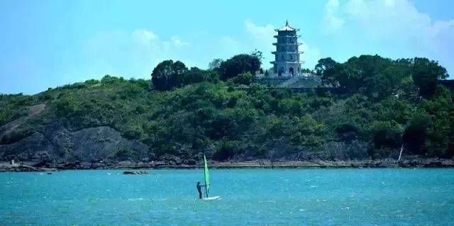 充满文艺气息的省内示范村的西区塘尾村 朱氏宗祠