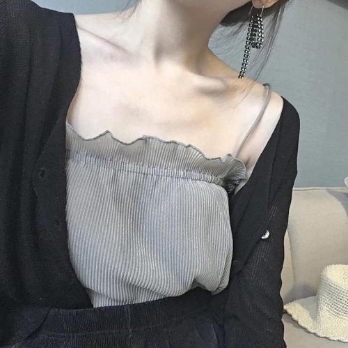 清新锁骨女生头像唯美