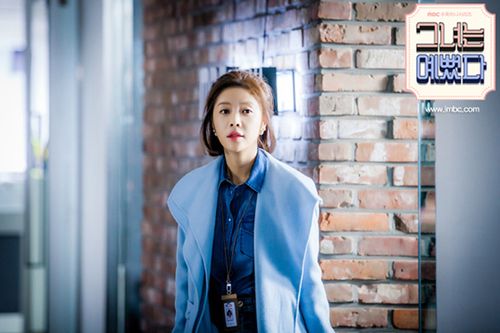 韩剧她很漂亮黄静茵金惠珍同款2016蓝色长款毛呢大衣外套一件代发