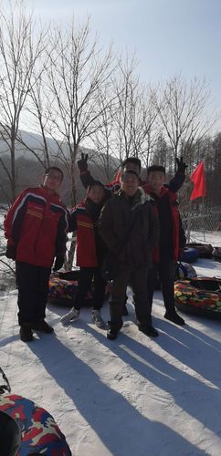 舒兰市第十三中学校"逐雪嬉冰——研学旅行"