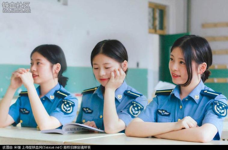 中国空军院校女学员颜值刚刚地