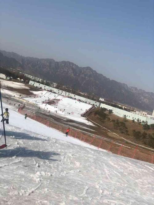 华彬生态园滑雪场