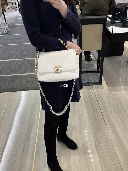 香奈儿19包-黑色软昵/白色羊皮_羊皮_香奈儿19_香奈儿