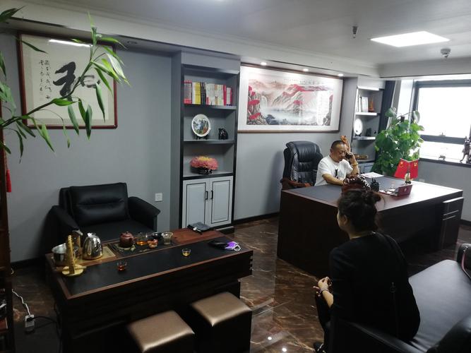 蔡胜民办公室照片