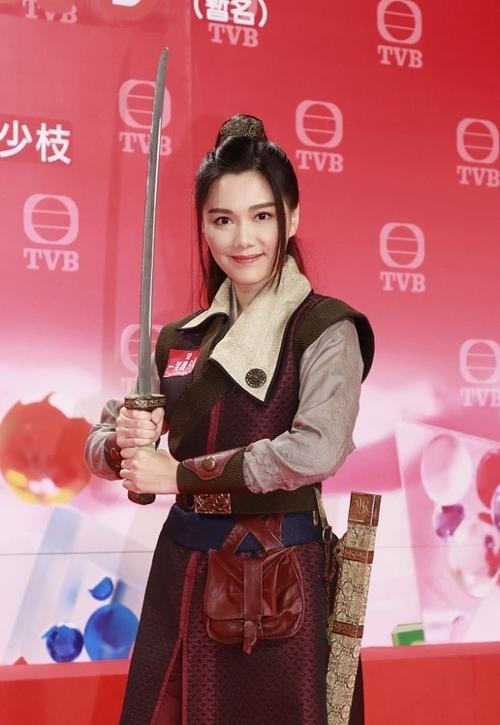 汤洛雯一身捕快造型英姿飒爽. 返回搜             责任编辑
