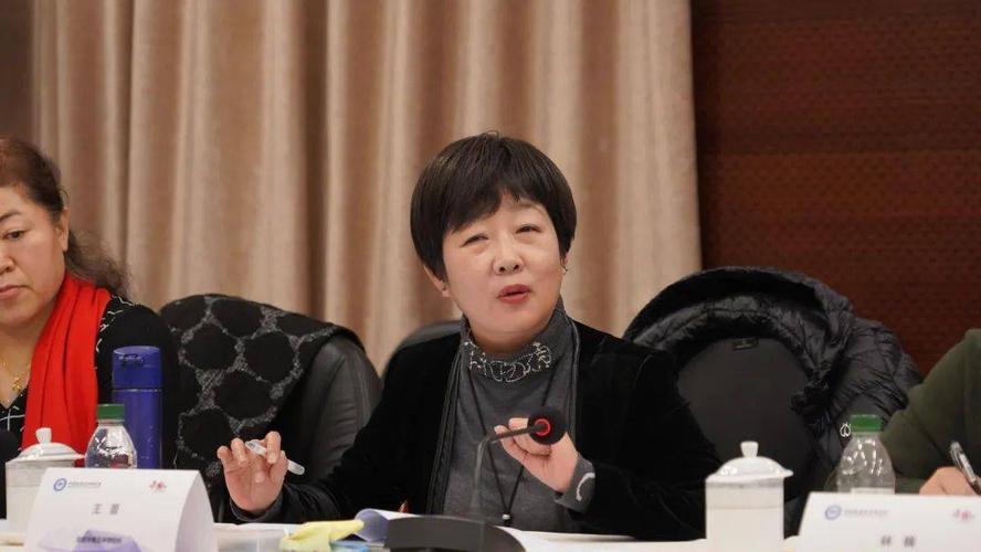 北京五中教育集团党委书记兼校长 王蕾