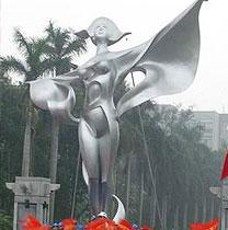 国领袖们与世界各国的和平人士和友好使者数十万人,将云集法国诺曼底