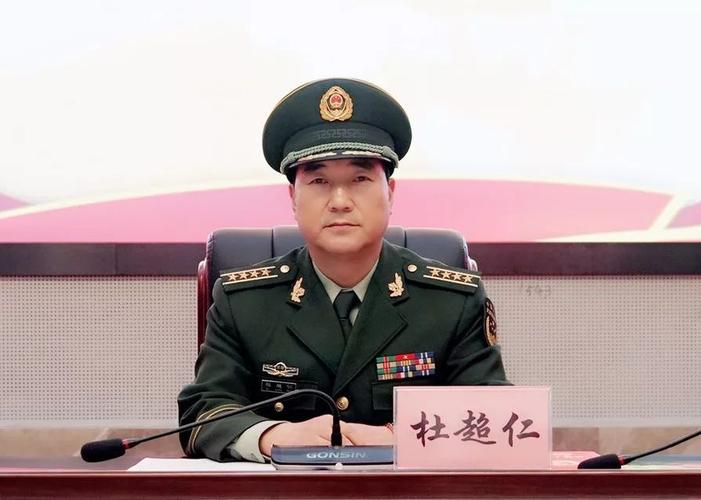 晋衔励兵心 荣誉催征程 全省消防部队首次举行高级士官晋升警衔仪式