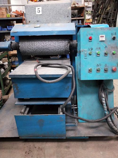 出售二手自动动抛光机,二手砂带机机,二手拉丝机多组拉丝机