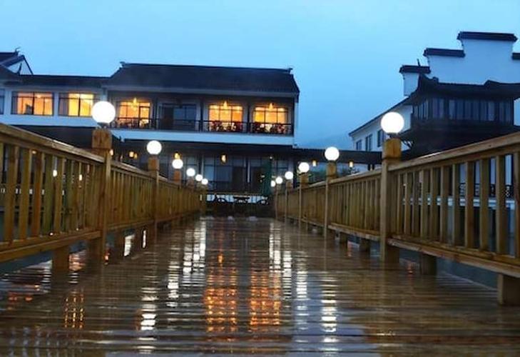 苏州陆巷古村假日酒店, 苏州