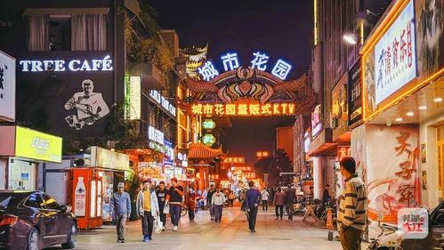 还原20年前的凤凰美食街!_芜湖