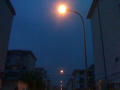 下班的路上看到的灯光.