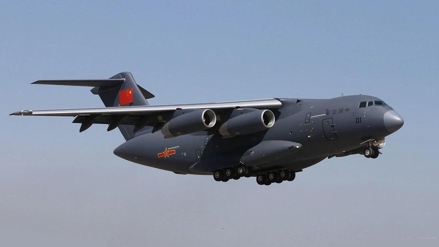 就像美国的c-130,c-17运输机等等,它们能支撑起航空制造业,能带动美国