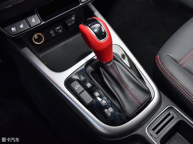 7速干式双离合变速器.