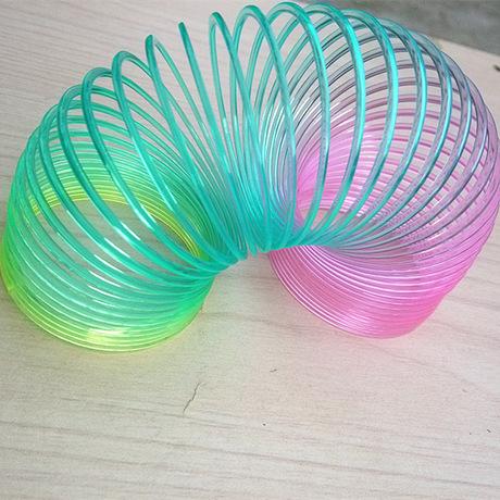 彩虹圈 彩虹弹环 弹簧玩具 2元店玩具