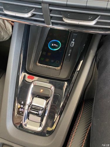 明锐pro与荣威i6max的内饰对比