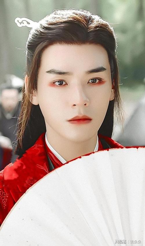 《山河令》温客行红衣美图欣赏,疯子谷主太上头了!邪魅又霸气!