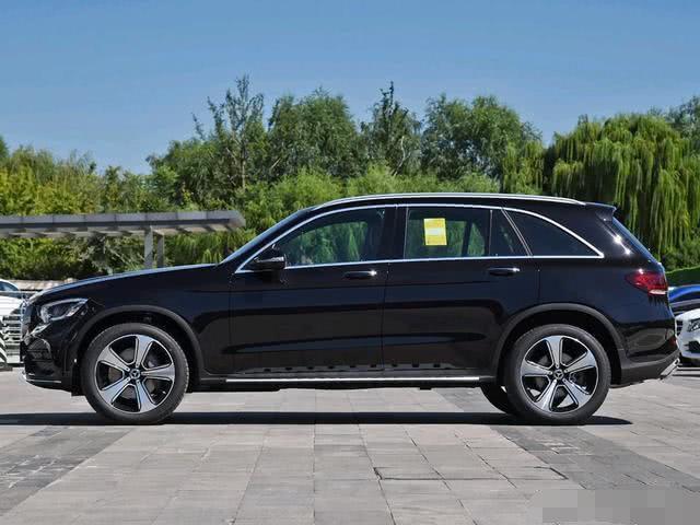 奔驰glc300裸车优惠多少钱奔驰最便宜的车