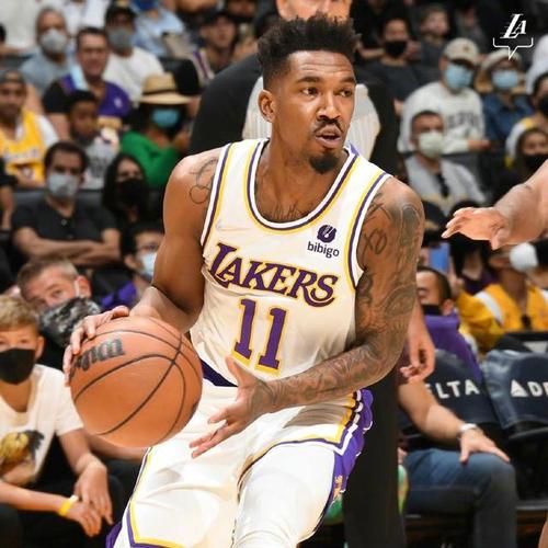 湖人优秀新人蒙克:感谢詹姆斯,我想要像他一样!