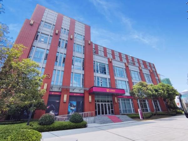 上海育路网 国际学校 华二紫竹国际学院 新闻动态 正文   华二紫竹
