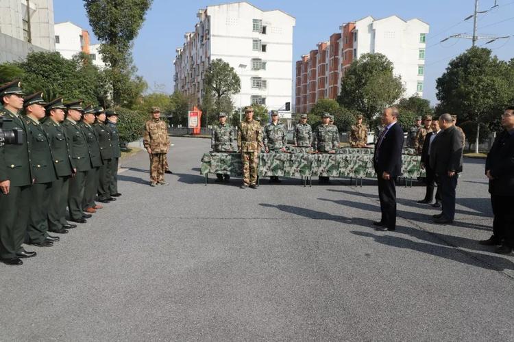 王志才,彭建达等走访慰问驻区部队官兵,给他们送去党和政府的关怀与