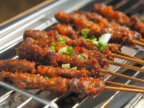          张家屯麻辣牛筋特色串烤