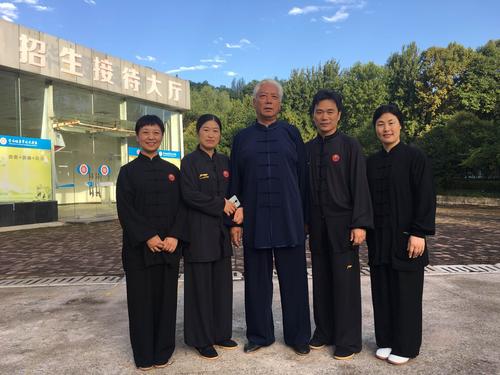 重庆市主城区方青老师 传统85式太极拳共修班欢迎您