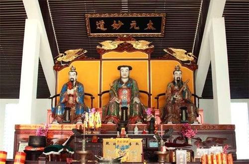 道教:太元真人东岳上卿司命真君,定录君,保命君