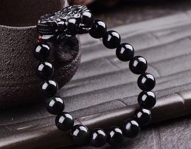 黑曜石项链的功效与作用黑曜石项链配什么吊坠