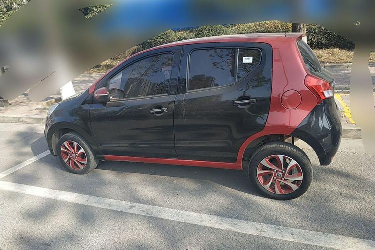 众泰2018款 云100plus 智行型 基本信息