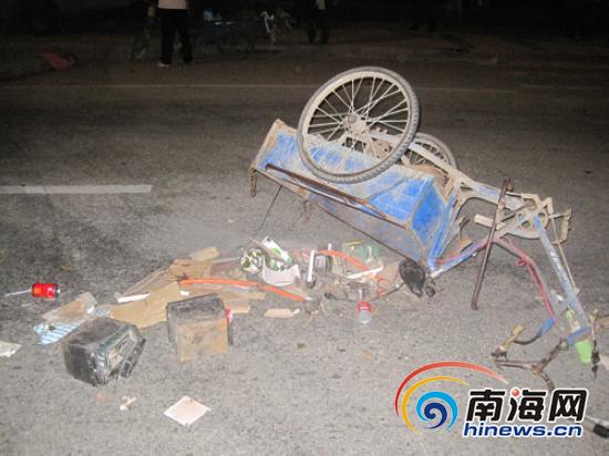 三亚凤凰路发生严重车祸三轮车司机当场死亡
