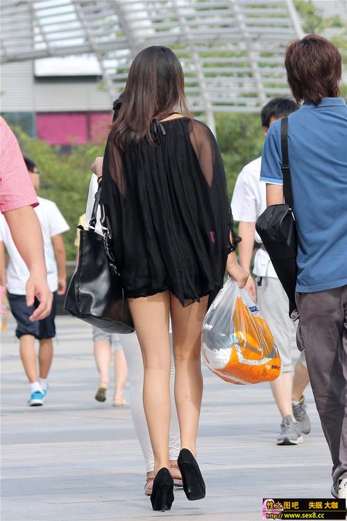 薄纱短裙 长腿高跟 气质美女
