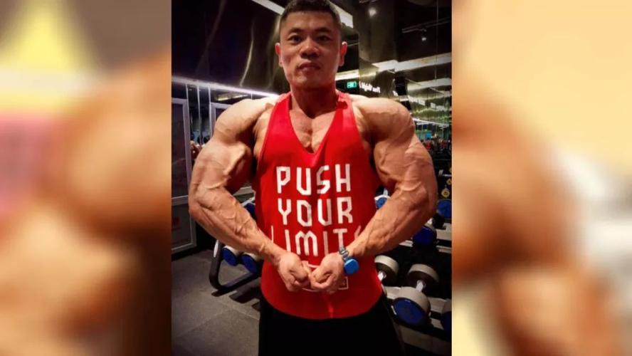 2016年3月,扬州健美锦标赛开始报名,徐骏得知消息后又动了心,但他十多