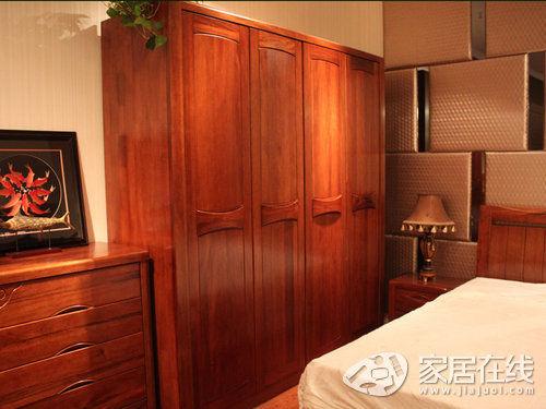 导购:实木韵味正当道 福瑞特胡桃木衣柜四款(四)