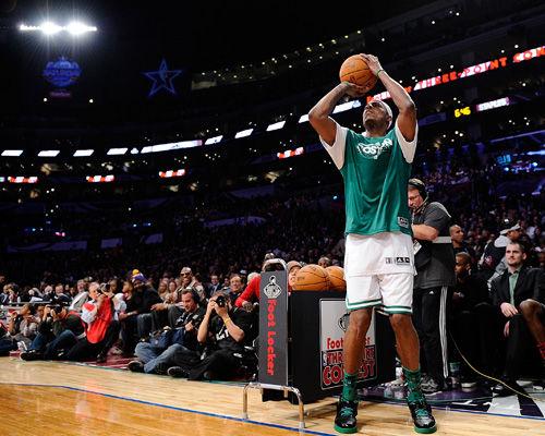 皮尔斯立定式投篮一样准决赛18分憾失冠军图