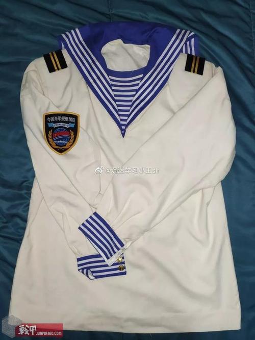 浅谈解放军87式海军白常服