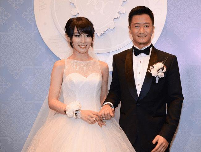 吴京妻子谢楠:原是主持人,为丈夫放弃工作,曾倾家荡产