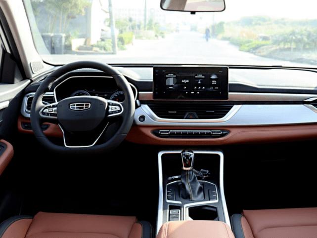 吉利远景x6pro到店焕然一新气场不输星越车友没白等