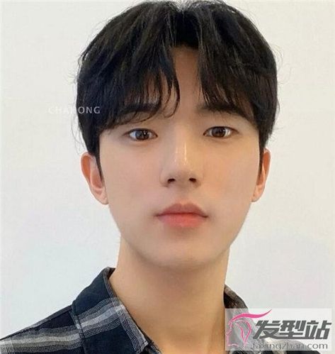 帅气韩式男生发型耍得了酷卖得了萌