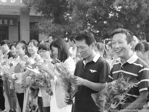 陵县一中附中庆祝教师节